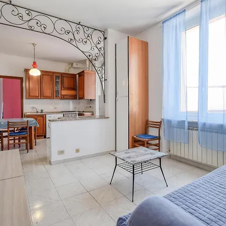 1 Bedroom Stunning In *